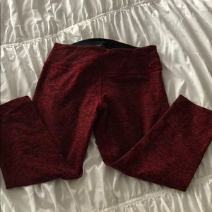 Beyond yoga red and black 3/4 leggings